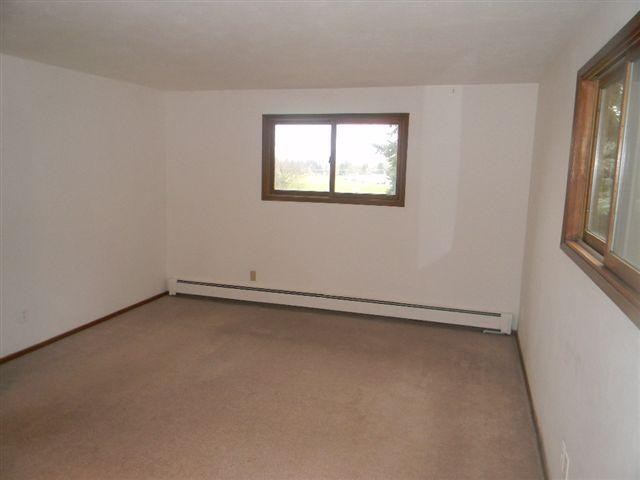 5305 N Sullivan Rd - Photo 8