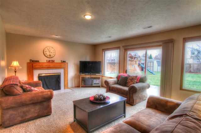 12115 E 37th Ct - Photo 5