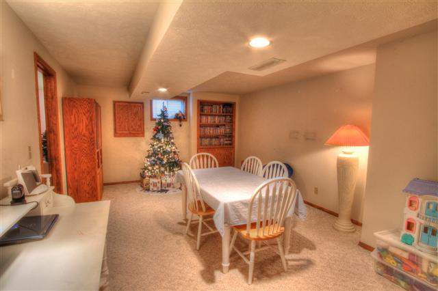 12115 E 37th Ct - Photo 8