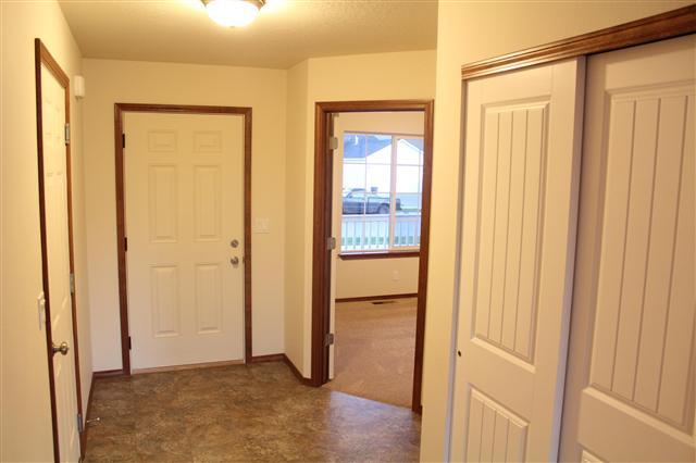 8807 N Elm St - Photo 6