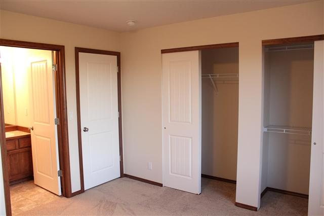 8807 N Elm St - Photo 7