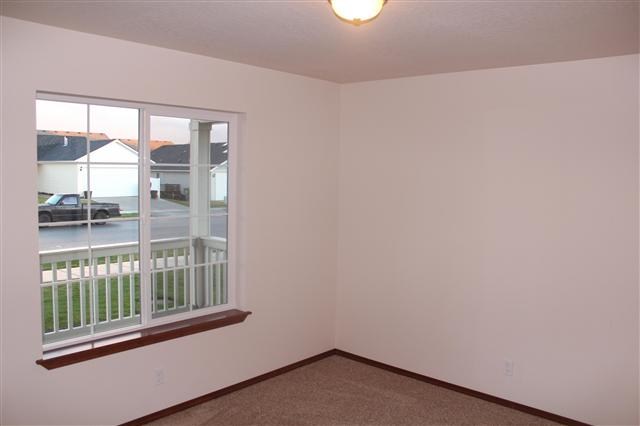 8807 N Elm St - Photo 8