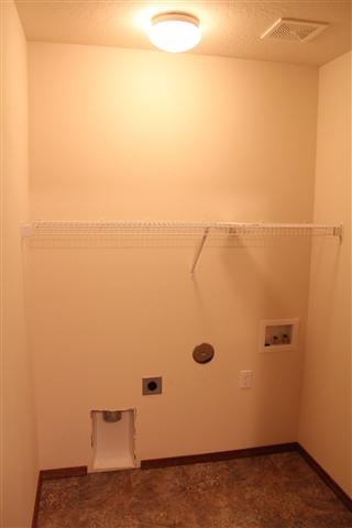 8807 N Elm St - Photo 9