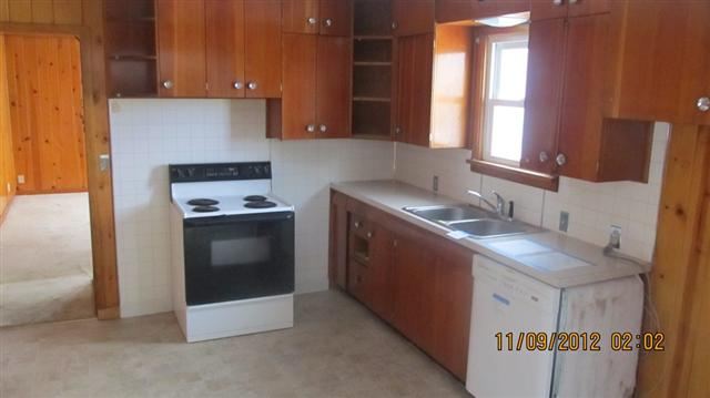 1015 Merriam St - Photo 3