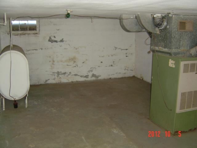 455 NE Adams - Photo 8
