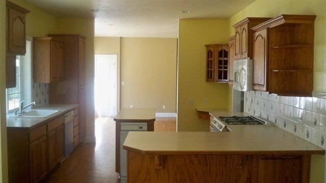 1806 S Custer St. - Photo 4