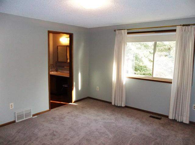1718 E 59th - Photo 5