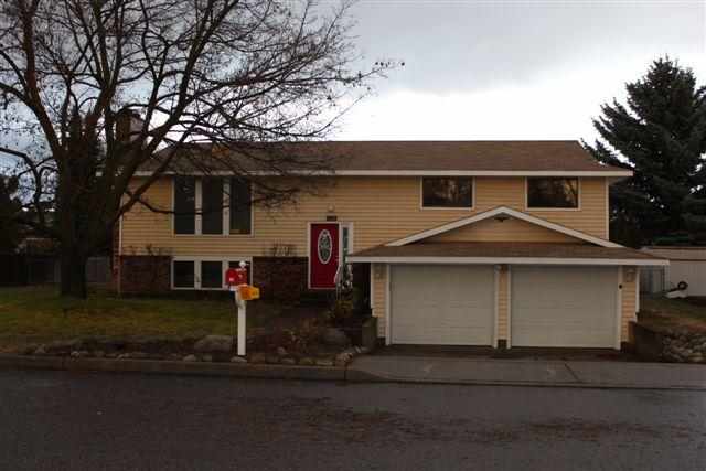 1915 S Bannen Rd - Photo 1