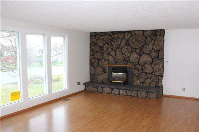 1915 S Bannen Rd - Photo 2