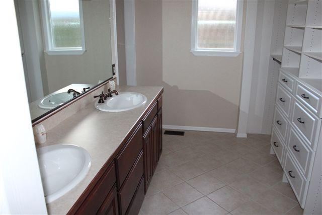 1915 S Bannen Rd - Photo 6