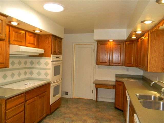 1511 E Pinecrest Rd - Photo 4
