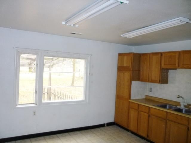 2602 N Coleman Rd - Photo 7