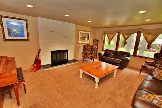 1214 W Valewood Ct - Photo 4