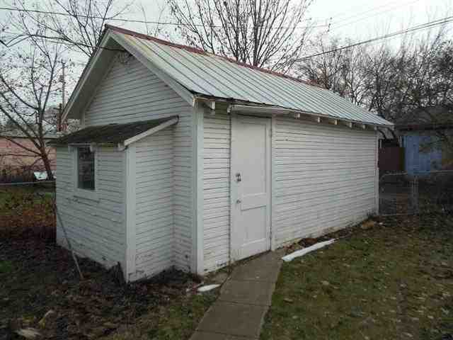 2115 W Sharp Ave - Photo 9