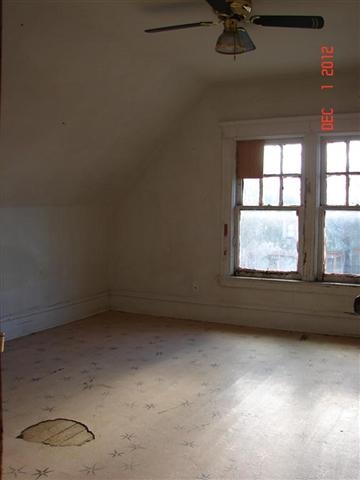 714 W Spofford Ave - Photo 7