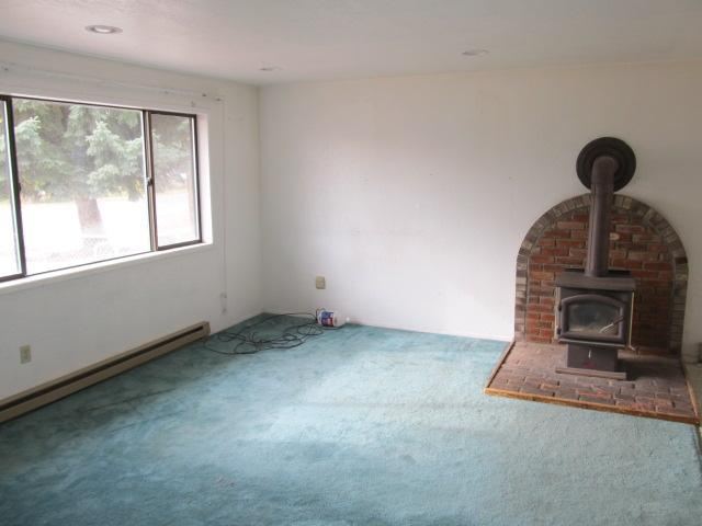 140 W 8th Ave - Photo 3
