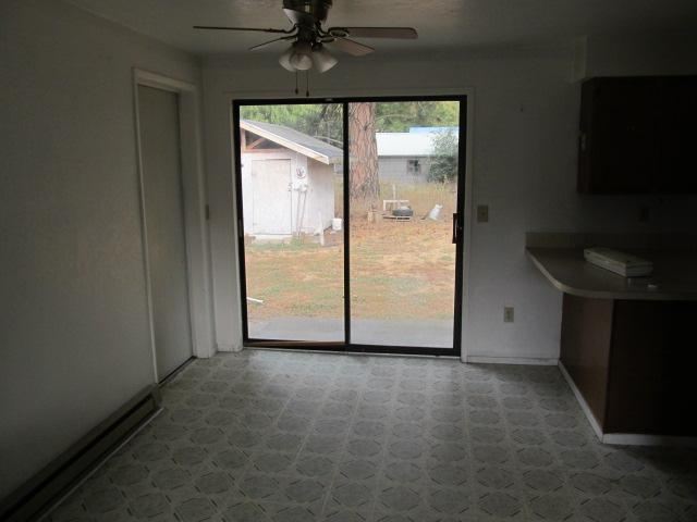 140 W 8th Ave - Photo 4
