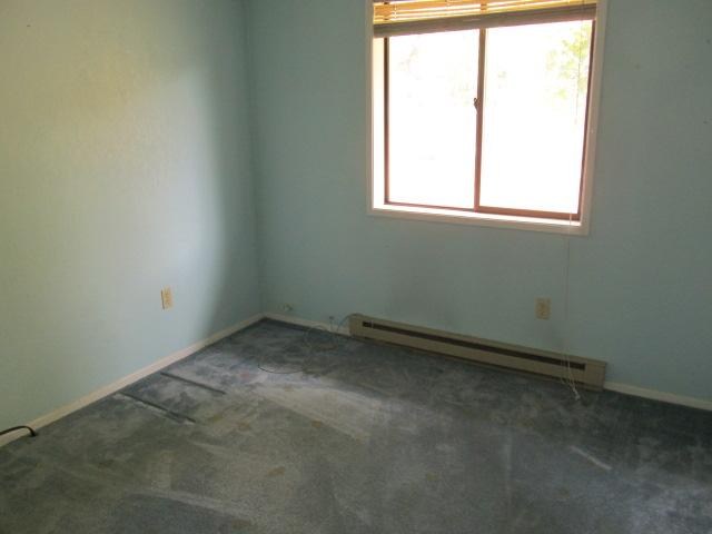 140 W 8th Ave - Photo 6