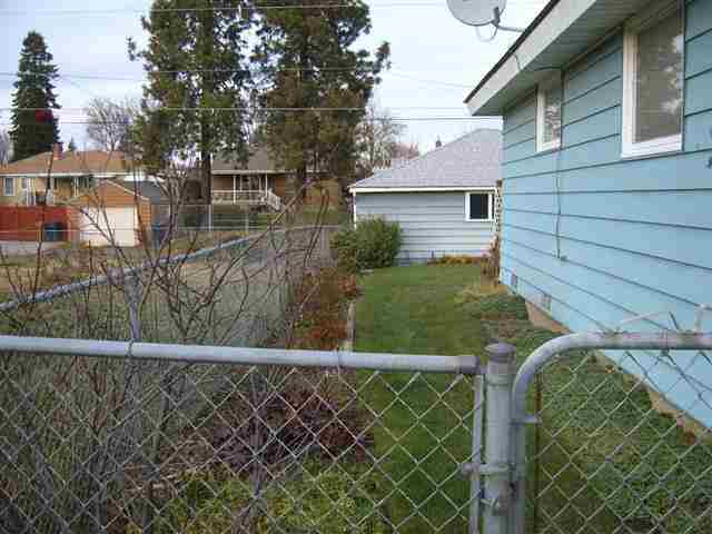 2422 W Broad Ave - Photo 19