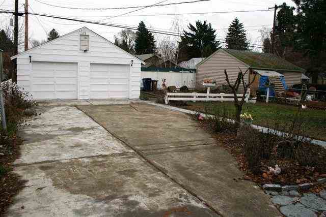 4818 N Hawthorne - Photo 18