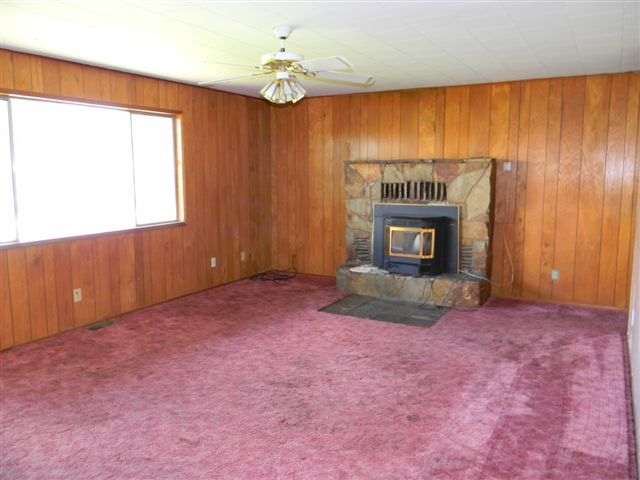 425 E 8th Ave - Photo 2