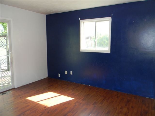 425 E 8th Ave - Photo 3
