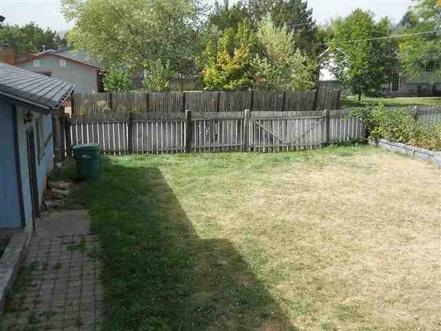 12805 E 31st Ave - Photo 18
