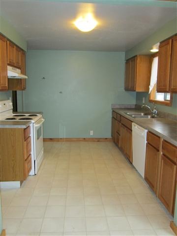12805 E 31st Ave - Photo 6