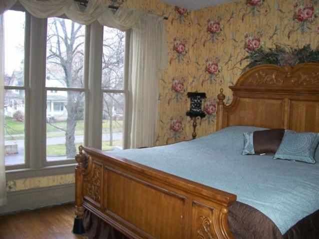 1017 E Mission Ave - Photo 7