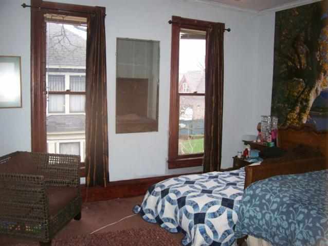 1017 E Mission Ave - Photo 8