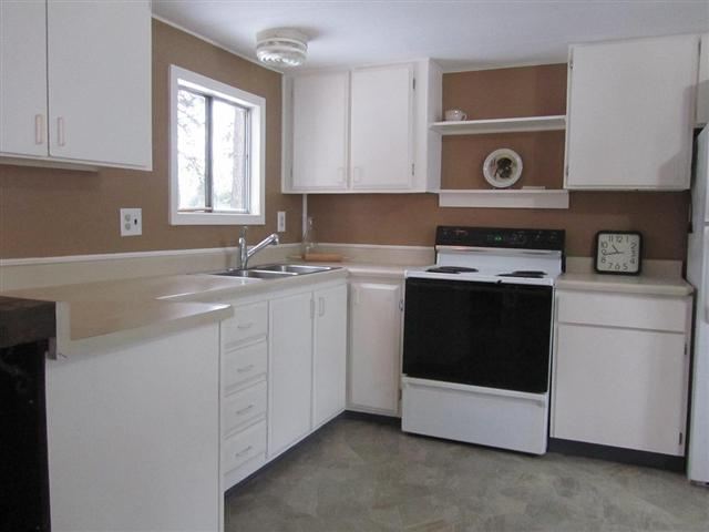 22126 W Hill Ln - Photo 6