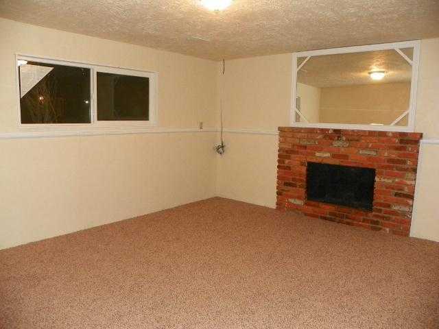 1123 E Heroy Ave - Photo 16