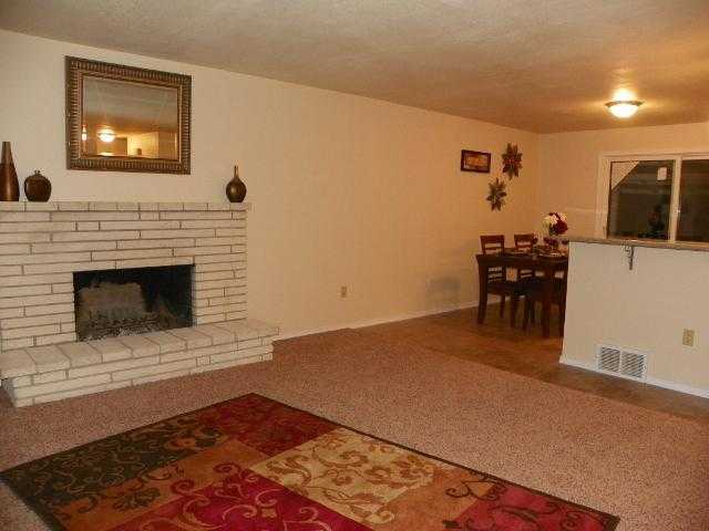 1123 E Heroy Ave - Photo 3