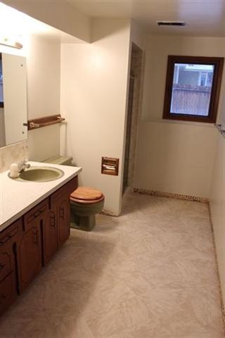 1205 E Winchester Ave - Photo 12