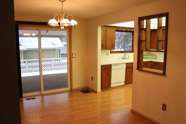 1205 E Winchester Ave - Photo 3