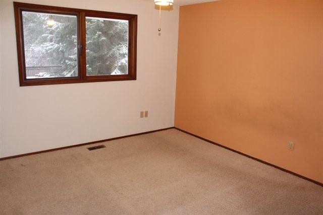 1205 E Winchester Ave - Photo 8