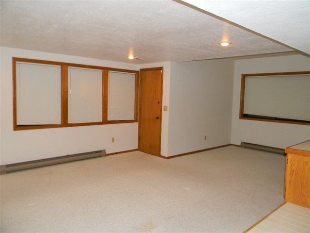 8016 E Woodview Dr - Photo 3