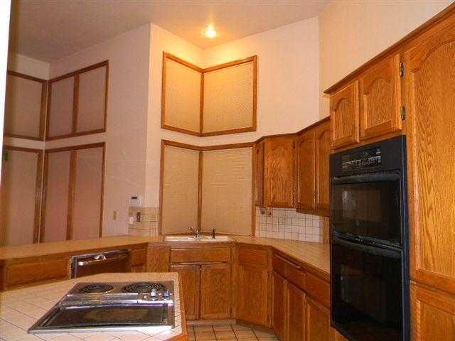 8016 E Woodview Dr - Photo 9