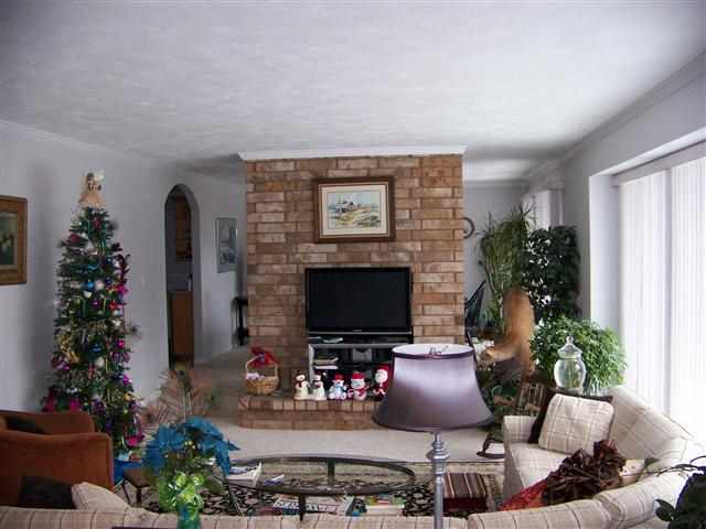2730 E 11th - Photo 3