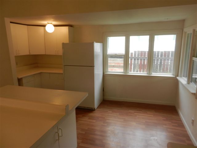 246 N Elm St - Photo 6