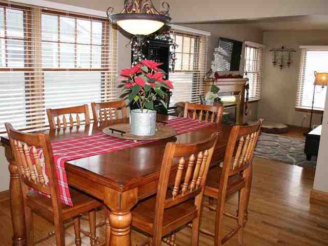 217 W 32nd - Photo 3