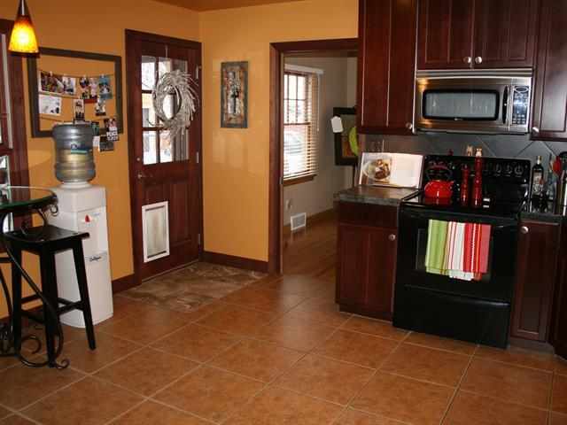 217 W 32nd - Photo 4