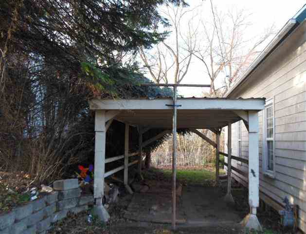910 S Mill St - Photo 8