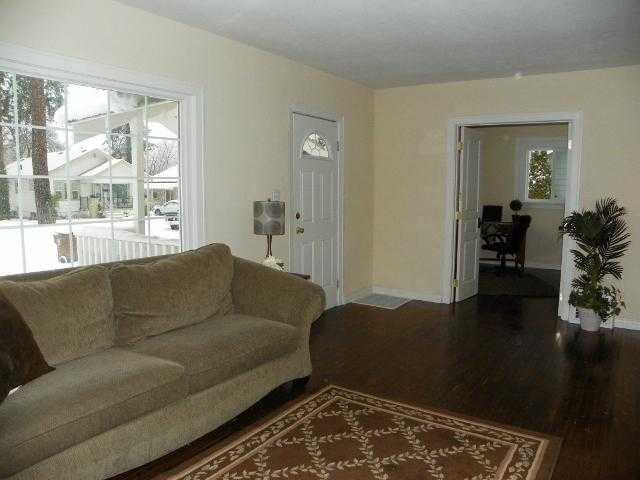 3611 E 6th Ave - Photo 3