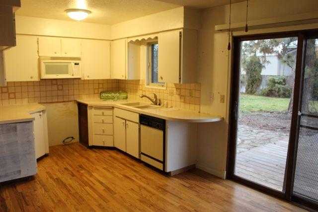 11070 W Greenfield Rd - Photo 4