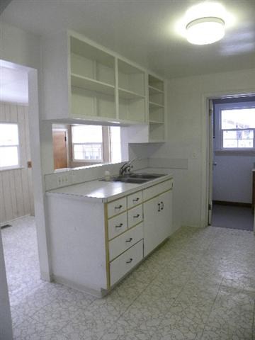2427 E Dalke - Photo 3