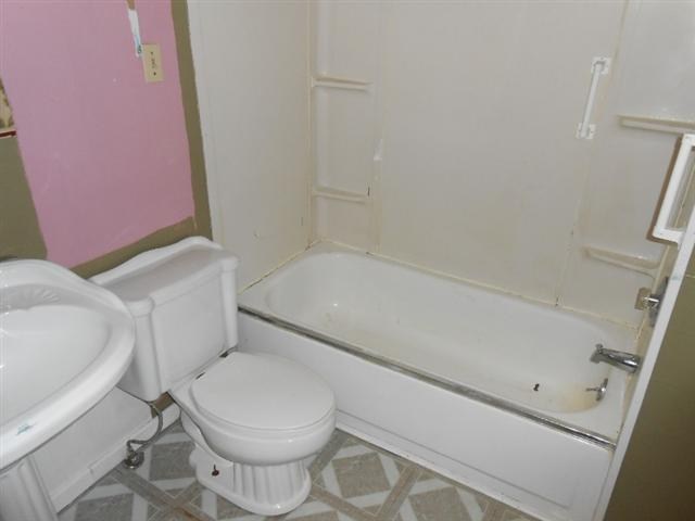 2624 W Broadway Ave - Photo 13