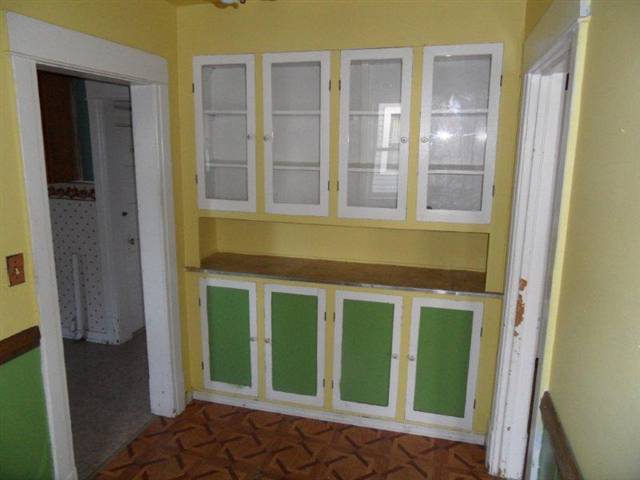 2624 W Broadway Ave - Photo 6