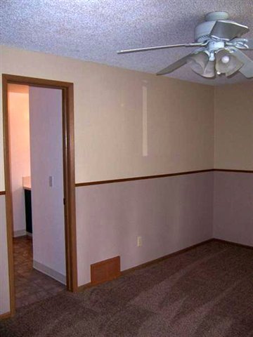 1012 W Teal Ave - Photo 5
