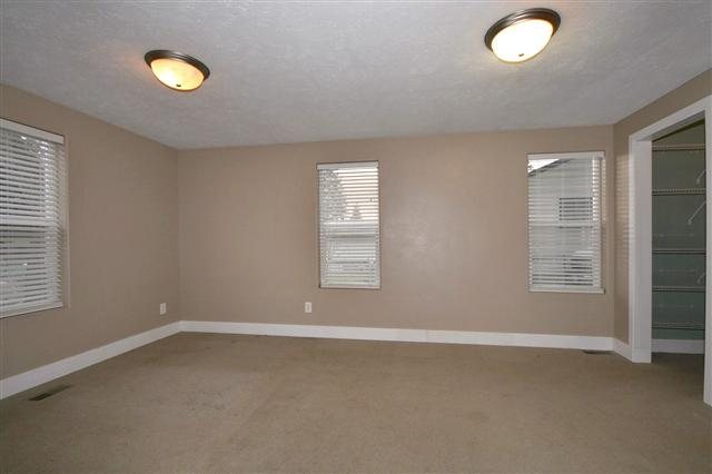 8910 E South Riverway Ave - Photo 11